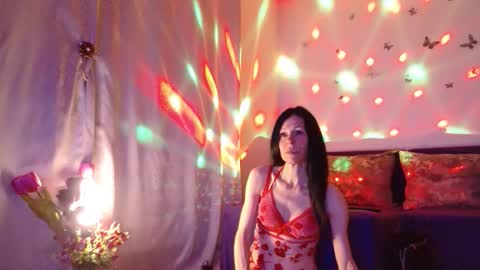 Snapshot of elysasun chatting on March 28, 6:51 pm Elisa online show from March 28, 6:51 pm