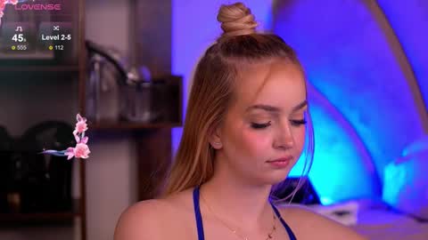 ElysaWetxx online show from March 11, 8:52 am
