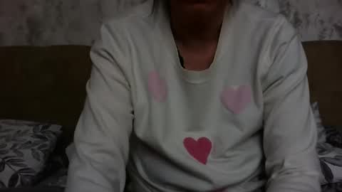 Snapshot of elyseblue chatting on February 12, 11:40 am elyseblue online show from February 12, 11:40 am