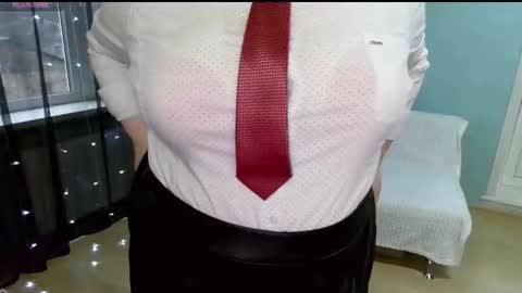 Snapshot of elza1981 chatting on November 15, 9:39 am elza1981 online show from November 15, 9:39 am