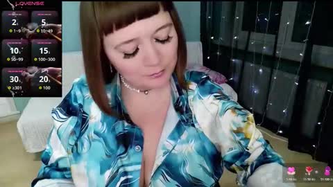 Snapshot of elza1981 chatting on November 22, 11:53 am elza1981 online show from November 22, 11:53 am