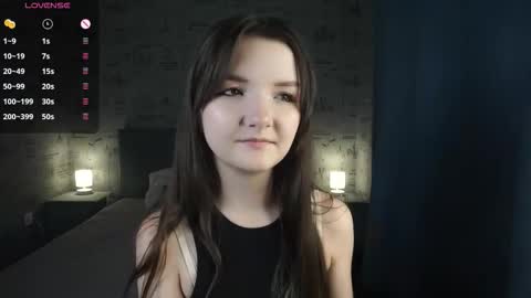 Snapshot of em1ly_e chatting on October 17, 9:28 pm Emily online show from October 17, 9:28 pm