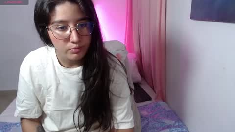 Snapshot of em_aa1 chatting on January 17, 3:45 am A N D R E A online show from January 17, 3:45 am