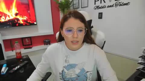 Estefany Martinez Acua INSTAGRAM ema 04oficial online show from January 9, 9:16 pm