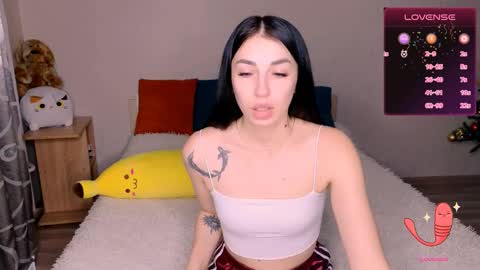 Snapshot of ema_grasie chatting on January 9, 11:25 am ema_grasie online show from January 9, 11:25 am