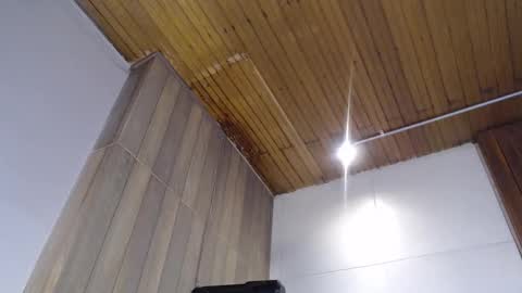 Ema  online show from October 5, 9:02 pm