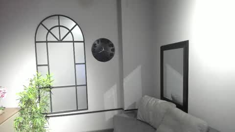 Ema  online show from December 14, 8:46 pm