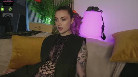 Ema Reese online show from June 7, 4:38 am
