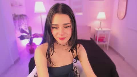 Snapshot of ema_soul chatting on October 23, 7:34 pm emma soul online show from October 23, 7:34 pm