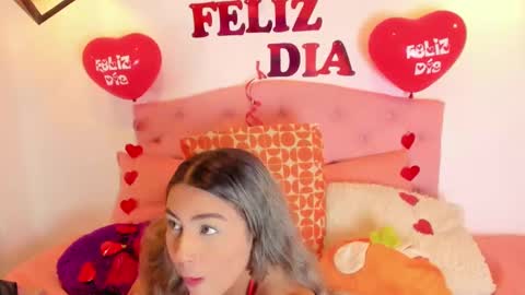 Ema online show from February 14, 8:37 pm