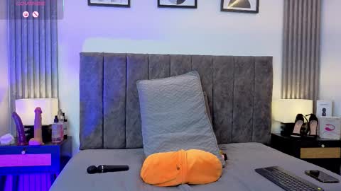 Ema online show from January 12, 10:59 pm