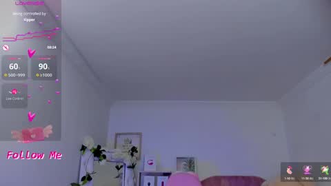 Snapshot of ema_tayy chatting on March 11, 7:37 am Ema online show from March 11, 7:37 am