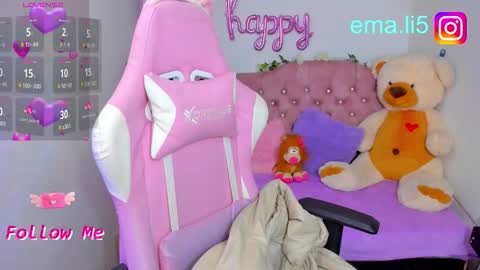 Snapshot of ema_tayy chatting on September 14, 4:22 am Ema online show from September 14, 4:22 am