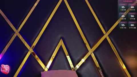 Emma online show from December 5, 11:41 am