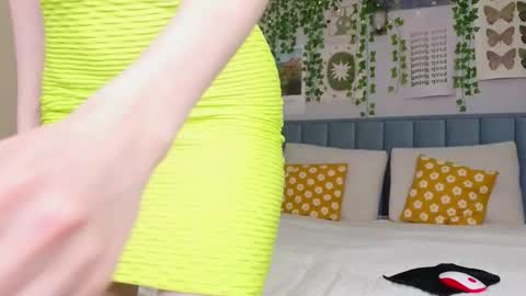 Emma online show from November 30, 12:42 pm