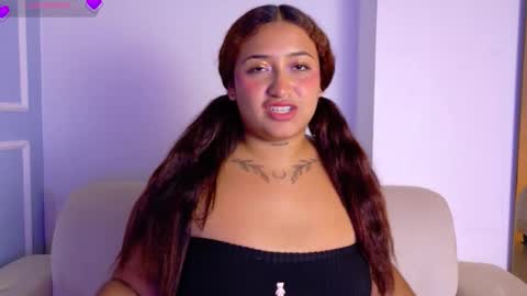 Emma online show from December 13, 8:04 pm