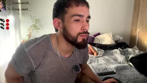 Snapshot of emanuell___ chatting on May 16, 7:34 pm emanuell___ online show from May 16, 7:34 pm
