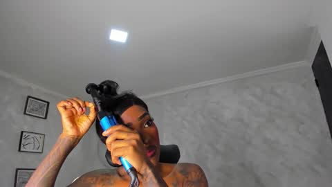 . online show from March 19, 11:03 am