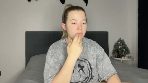 alice online show from December 24, 6:33 am