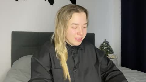 alice online show from December 25, 7:03 am