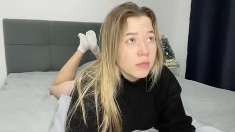 alice online show from December 25, 6:52 pm