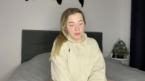 alice online show from December 31, 7:10 am