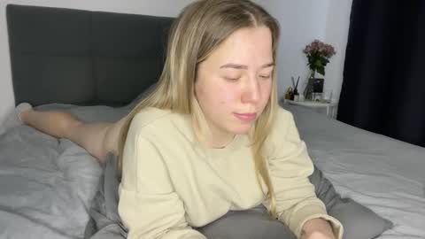 alice online show from January 7, 1:03 pm