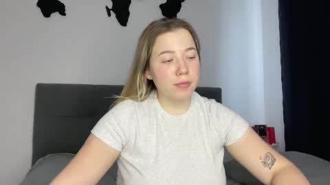 alice online show from February 4, 1:59 pm