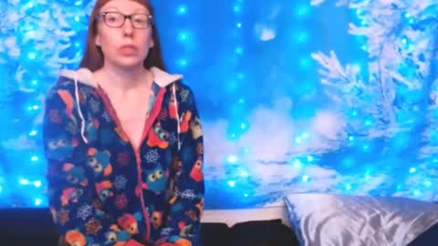 Ember Starleena online show from January 21, 2:05 pm