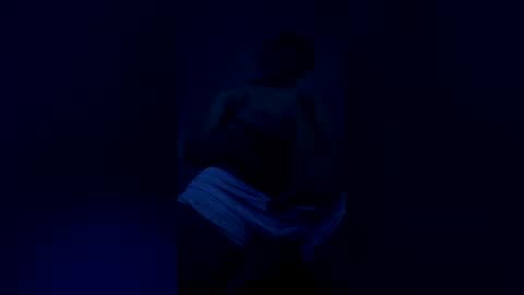 emberacatio online show from December 18, 9:54 pm