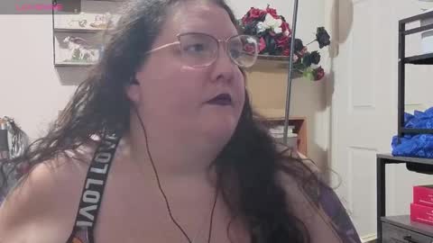Emberlyn Nix online show from October 8, 4:54 am