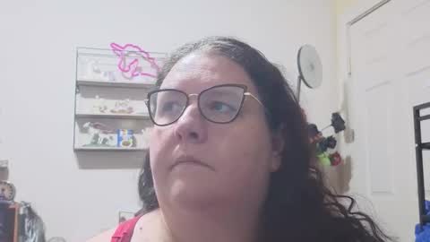 Emberlyn Nix online show from October 11, 5:50 am