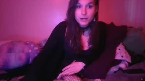 Ellie online show from February 12, 12:05 am
