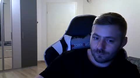 Snapshot of embraceagony chatting on October 18, 3:09 am embraceagony online show from October 18, 3:09 am