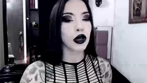 Emerald Black online show from September 25, 3:54 am