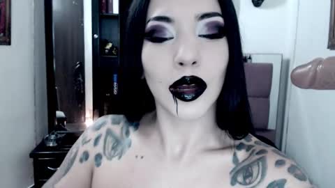 Emerald Black online show from October 9, 5:49 am