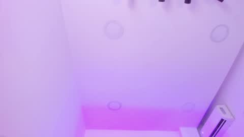 emelie_89 online show from December 27, 3:04 pm