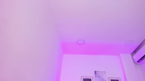 emelie_89 online show from January 6, 12:16 am