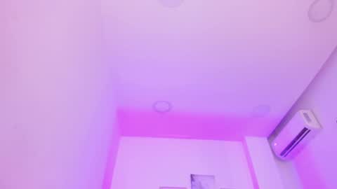 emelie_89 online show from January 12, 3:14 pm