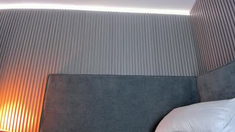 emelie_89 online show from November 12, 11:43 am