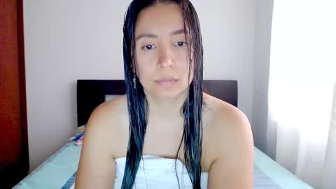 Snapshot of emely_sexx chatting on October 24, 8:16 pm emely_sexx online show from October 24, 8:16 pm