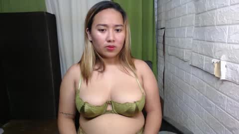 Emely online show from December 29, 2:21 pm