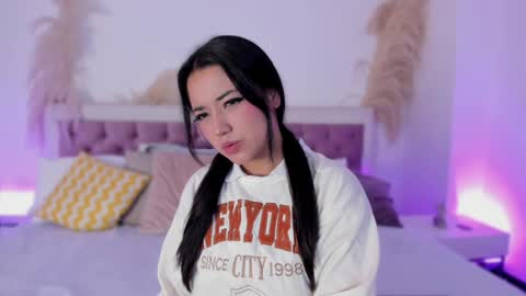 Emy online show from January 8, 7:56 pm