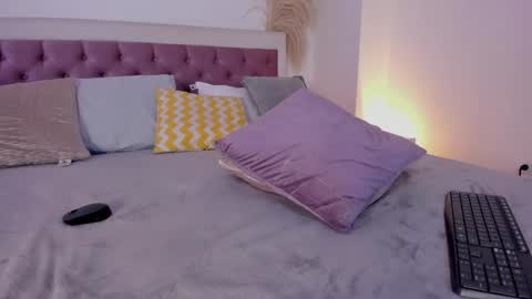 Emy online show from January 14, 10:55 pm
