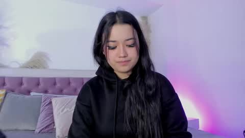 Emy online show from February 13, 10:43 pm