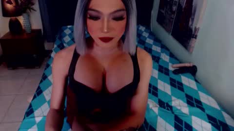 Emerald online show from March 22, 4:16 am