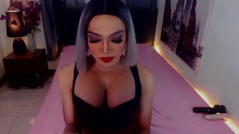 Emerald online show from March 27, 2:17 am