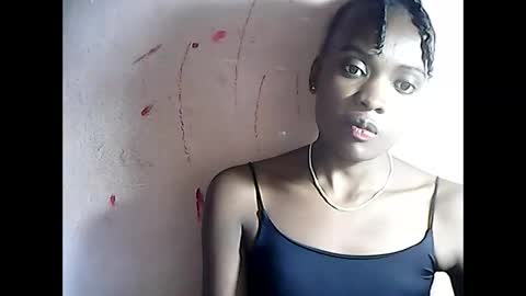 Snapshot of emerence9794 chatting on March 19, 8:07 am Emerence9794 online show from March 19, 8:07 am