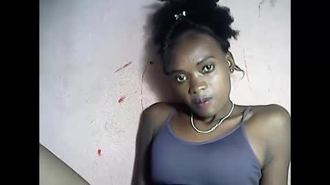 Snapshot of emerence9794 chatting on March 23, 8:51 am Emerence9794 online show from March 23, 8:51 am