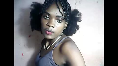 Snapshot of emerence9794 chatting on March 26, 9:09 pm Emerence9794 online show from March 26, 9:09 pm